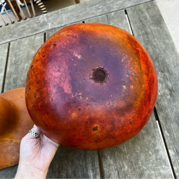 Stone Heat Hand Decorated Gourd Container By Ridge Kunzel Large Lid and Bowl - Picture 11 of 11